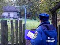 В Калининграде пожарные проверяют садовые домики