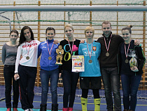 Юные студентки-футболистки из Калининграда вернулись из Польши с медалями 