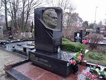Вандалы громят почётное кладбище в Калининграде 