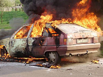 В Калининграде сгорел автомобиль "Жигули"