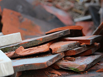 «Наш дом» снял деньги с жильцов за вывоз строительного мусора