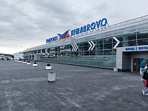 Девушку раздели до белья в аэропорту Калининграда 