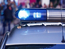 Селянин отметелил городского и украл его смартфон