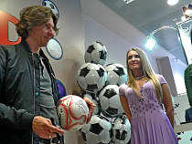 Футболист Алексей Смертин получил Fan ID в Калининграде (видео)