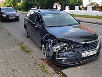 После ДТП в Добрино «Фольксваген» на ободах доехал до Полесска