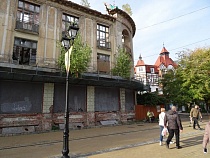 В Зеленоградске начались работы в заброшенном «Доме звёздного неба»