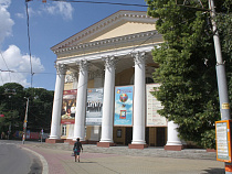 В Калининграде драмтеатр объявил скидки на День всех влюблённых