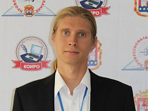 Педагог лицея №23 Леонид Бондарь вошел в число 15 лауреатов конкурса «Учитель года»