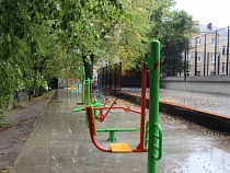 В Калининграде выпускник подарил своей альма-матер стадион