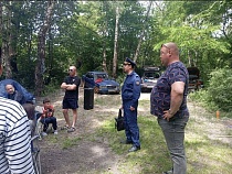 К отдыхающим в лесах Балтийска пришёл сам прокурор