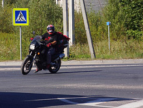 Мотоциклист на «Ямахе», сбивший калининградку, выплатит ей 100 тысяч рублей