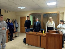 В Краснознаменск массово нелегально завозили людей из Туркменистана