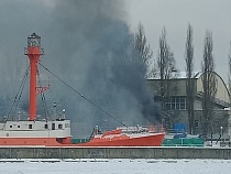 Рядом с неоткрытым корпусом музея в Калининграде случился пожар 