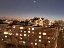 В небе над Калининградом заметили два светящихся НЛО