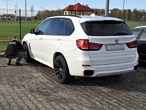 У калининградца отобрали в Гжехотках украденный в Германии BMW X5