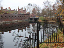 Южный пруд в Южном парке недалеко от Южного вокзала