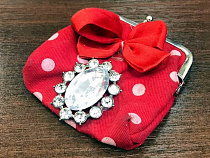 Полиция продолжает искать юную владелицу мимимишного кошелька