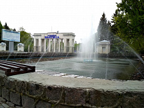 Фонтан у «Балтики» отключили до среды