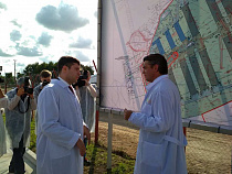 Алиханов назвал фабрику бройлеров залогом развития Краснознаменского округа