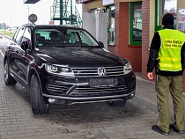 Из Калининградской области вывозили украденный в Андорре VW Touareg