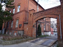 В Багратионовске оперативник закрыл грабителю выход из магазина