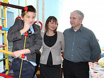 Воспитанник детского центра «Колосок» Женя Котельников обрел новую семью