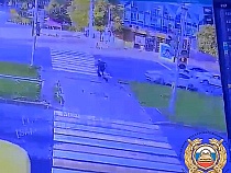 На Московском проспекте у «Юности» жёстко сбит самокатчик