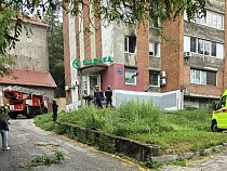 «Женщину вывели из дома»: в центре Калининграда человек попал в плен огня