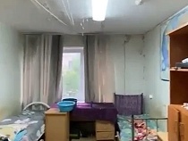 Ливень затопил общежитие КГТУ на улице Горького в Калининграде