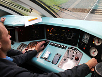 Под Гвардейском дети забрасывали поезда камнями 