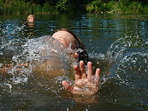 В Калининградской области подросток исчез во время купания