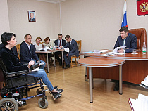 Для калининградцев с ограниченными возможностями купят экскурсионный автобус