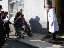 В Калининграде убедились в доступности городской поликлиники № 1 для инвалидов