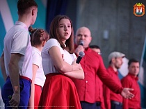 «Уже не дети» из Светлого попали в Высшую лигу КВН