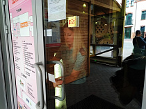 Судебные приставы опечатали кино и три ТЦ в Калининграде