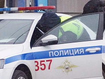 Калининградец отдал 97 000 рублей под дулом игрушечного пистолета