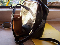 Калининградец украл сумку, просто сняв ее с плеча прохожего