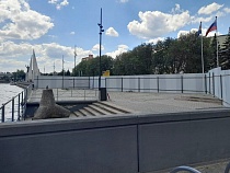 В Калининграде ради нового моста от реки отгородили элитный отель