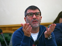 Гришковец пожалел о своих словах в адрес Земфиры