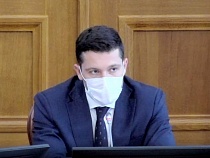 Алиханов предложил не допускать ковид-диссидентов к агитации на выборах 