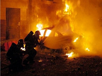 В Калининграде сгорел микроавтобус "Мерседес"