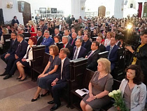 Илья Баринов пожелал выпускникам «вернуть полученные знания»