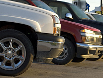 Мужчина поджёг угнанный внедорожник после того, как попал на нём в ДТП