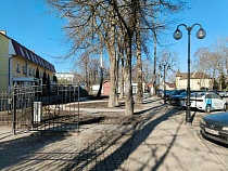 Активисты Янтарного требуют остановить стройку кафе перед «Беккером»