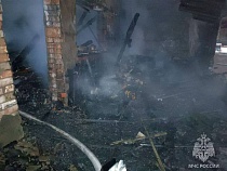 В Балтийске сгорел частный дом в центре города