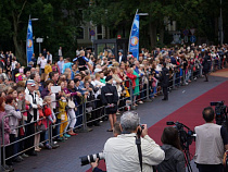 Звезды красной дорожки «Балтийских дебютов-2017»: кого увидим в Светлогорске