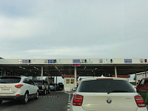 У немки забрали автомобиль при выезде из Калининградской области