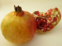 В Московскую область вернули сыр и молоко, в Литву – гранаты