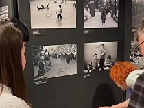 В Калининграде вандал оцарапал выставку об СССР