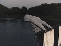 Калининградец в состоянии наркотического опьянения едва не утонул в ручье